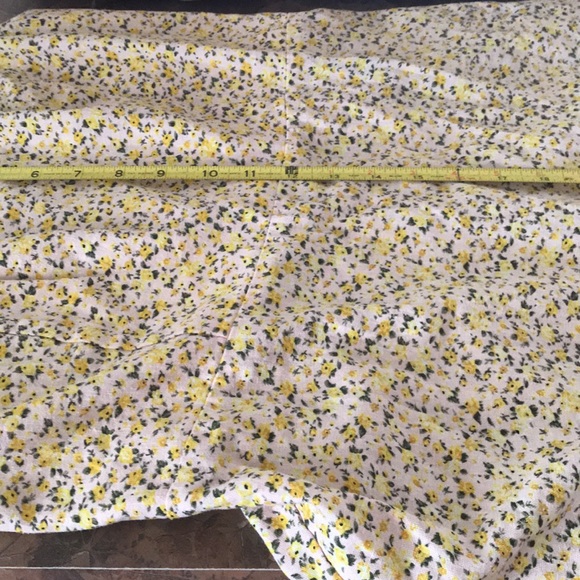 Old Navy springtime spaghetti strap sundress - Picture 15 of 15